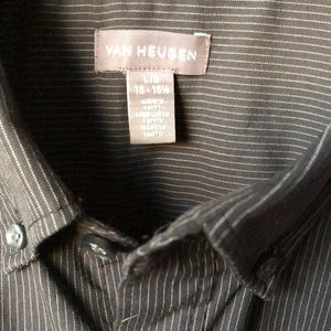 Van Heusen men’s casual button down LG neck is 16 x 16 1/2 55% cotton